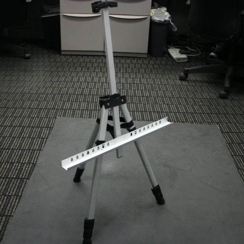 Easel