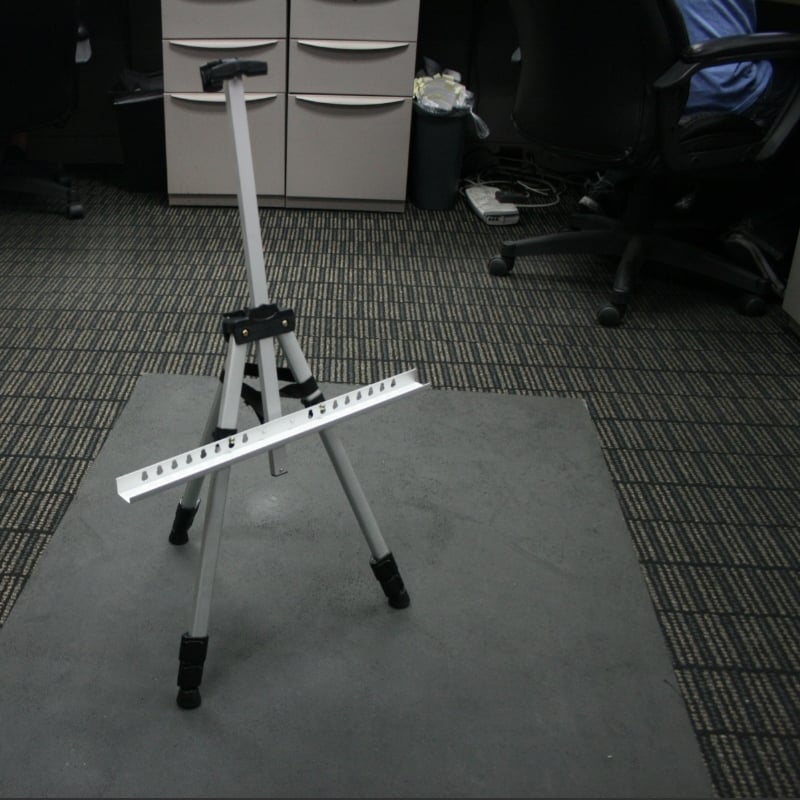 Easel